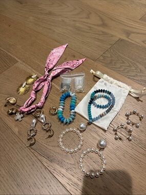 Mixed Womens Accessory Set - Assorted jewelry